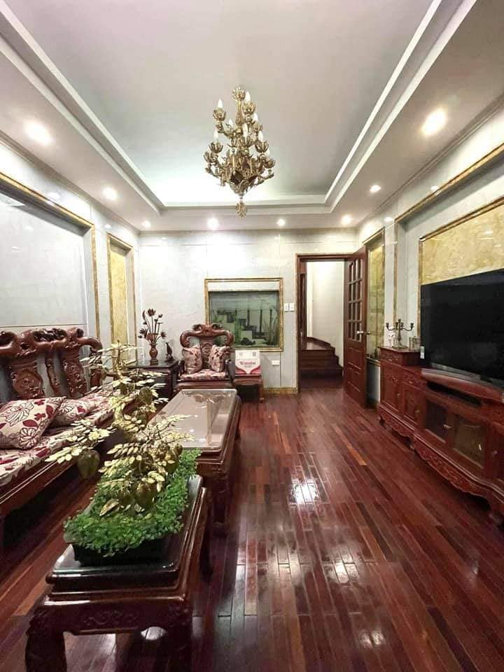 Phạm Tuấn Tài, Cầu Giấy. gara ô tô, phân lô cao cấp, đường 2 ô tô, 55m x 5 tầng, 10.5 tỷ.