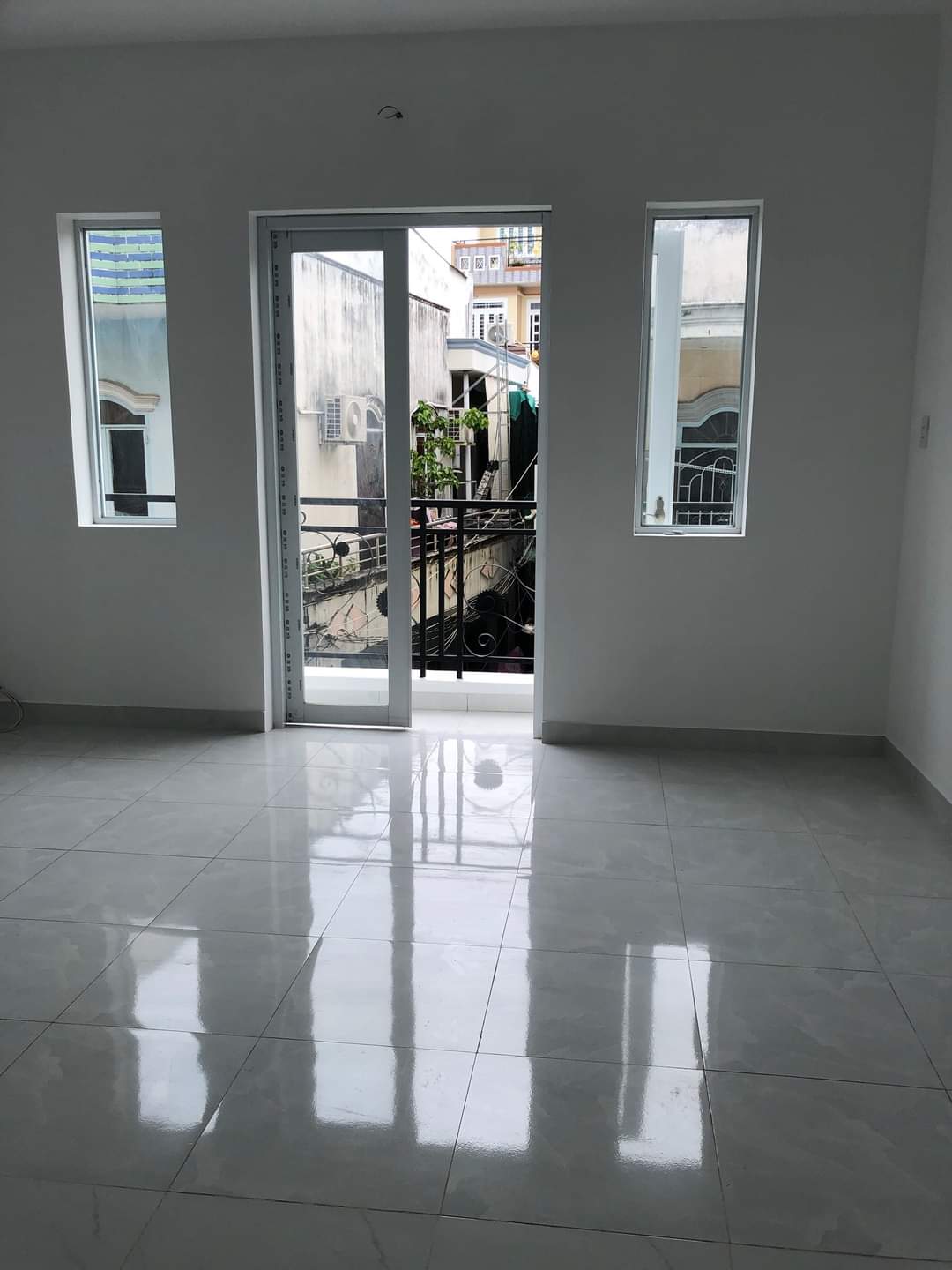 Nhà Bán 4 Tầng 90m2 ,HXH Quận 8 ở ngay Chỉ 5.79 Tỷ