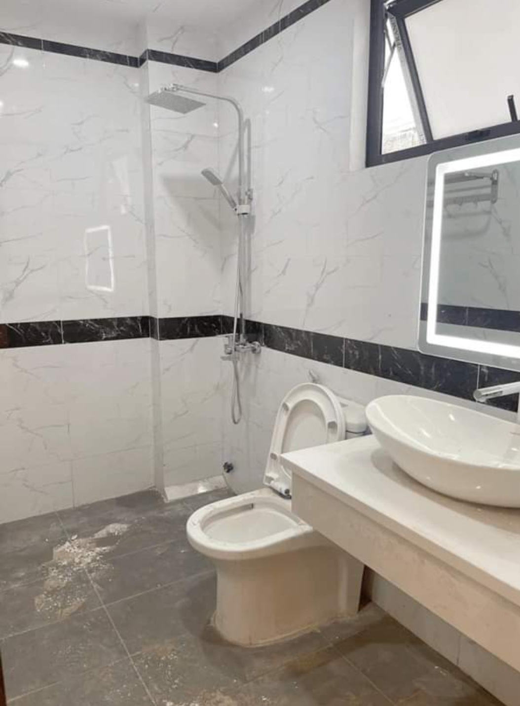 CHÍNH CHỦ BÁN NHÀ MẶT NGÕ THANG MÁY PHỐ TÂY SƠN, QUẬN ĐỐNG ĐA, 40M2 GIÁ 6.5 TỶ