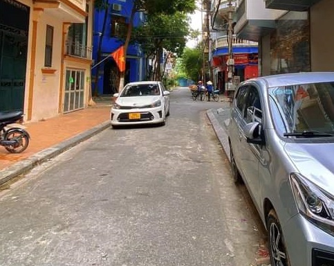 BÁN NHÀ TRUNG KÍNH, CẦU GIẤY, 50MW, 12.9 TỶ