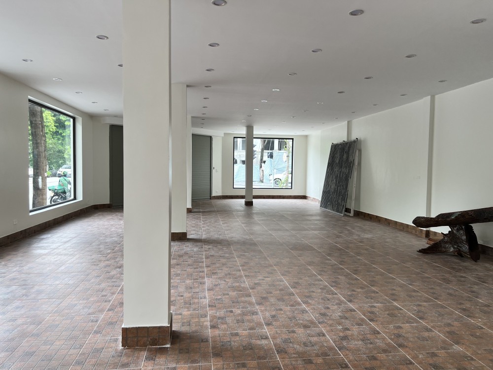  300m2