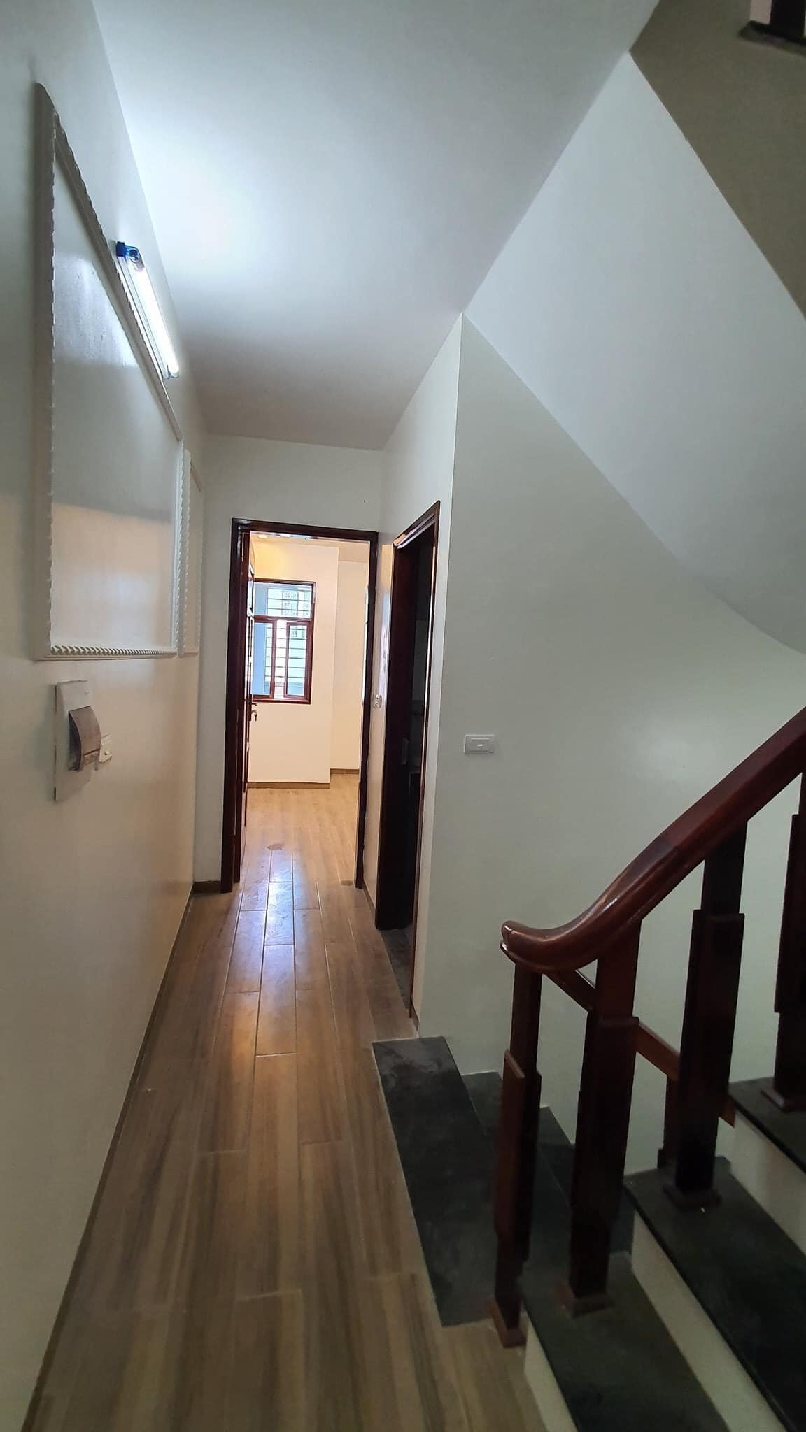 Bán nhà phố Vũ Tông Phan, Thanh Xuân vị trí mặt ngõ, ôtô tránh, KD 37m2 x 5 tầng 5.37 tỷ