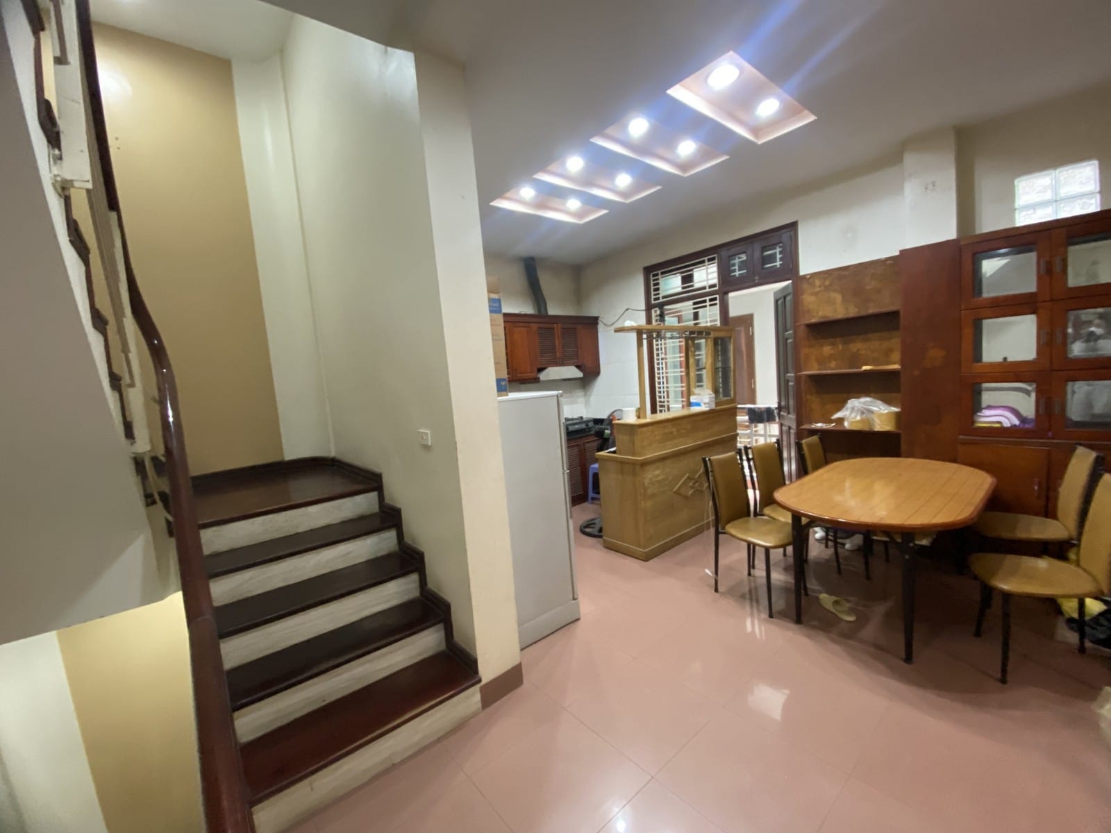 Bán nhà Kim Giang, ngõ đẹp nhất tuyến phố, lô góc 2 mặt ngõ ôtô tránh, KD 51m2 x 5 tầng 7.5 tỷ