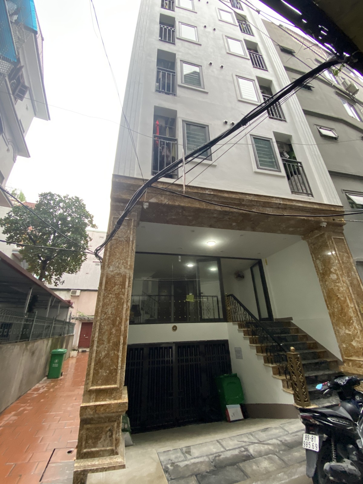 GÀ ĐẺ CHỨNG VÀNG. TOÀ CCMN - 10 TẦNG LÔ GÓC - THANG MÁY - 30 PHÒNG MẶT NGÕ - KINH DOANH - Ô TÔ VÀO NHÀ - THÁNG THU GẦN 200 TRIỆU.