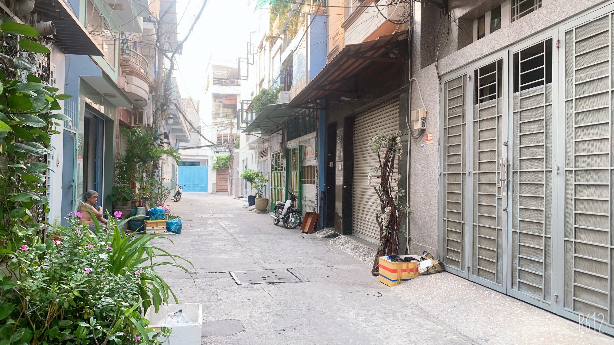 HẺM XE TẢI 6M ĐẬU TRƯỚC NHÀ - 43M2 - LIỀN KỀ CƯ XÁ BẮC HẢI - KINH DOANH SẦM UẤT - XUNG QUANH TIỆN ÍCH KHÔNG THIẾU THỨ GÌ - GIÁ CHỈ NHỈNH 4 TỶ