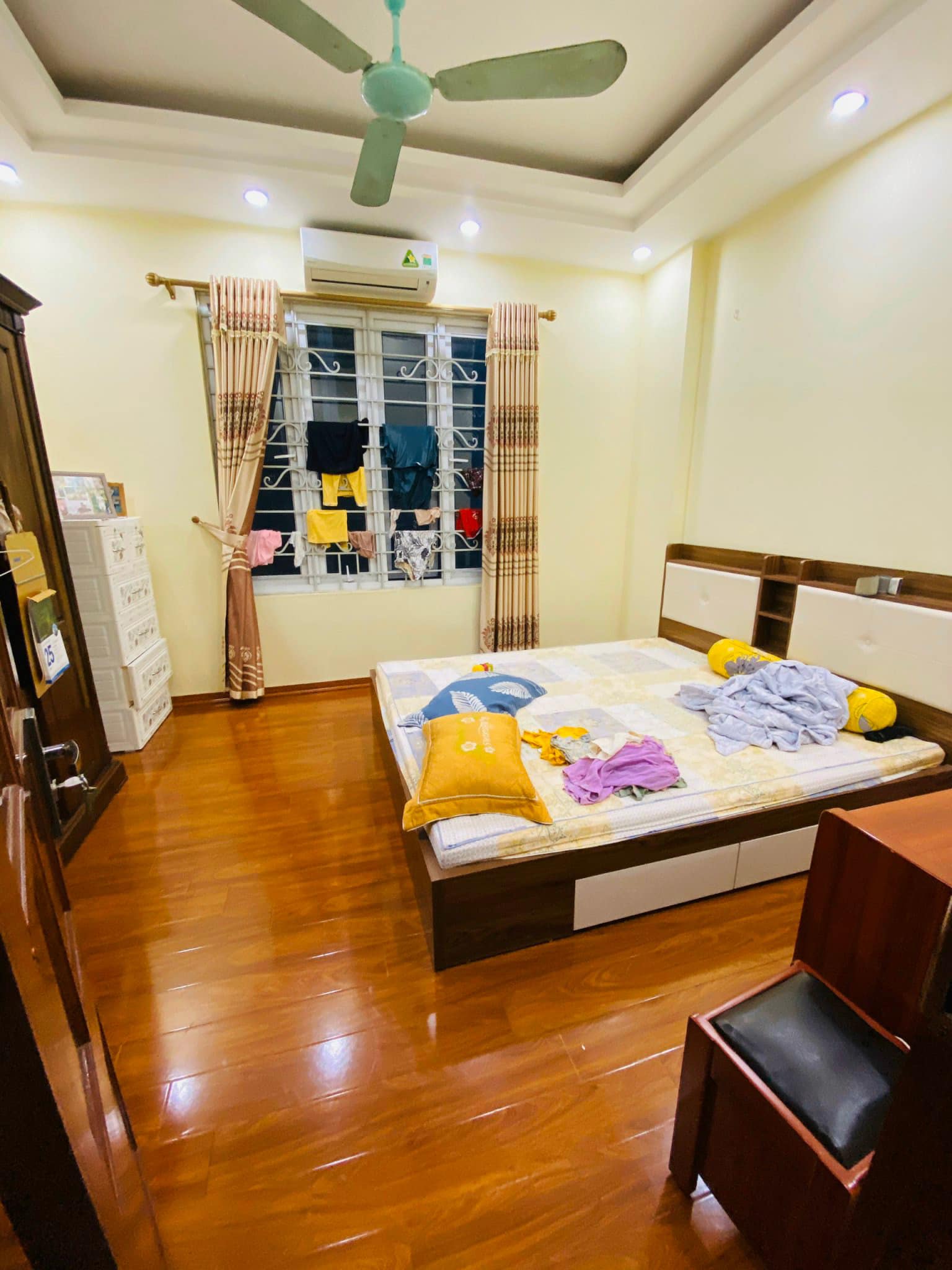 Bán nhà siêu đẹp, Phạm Ngọc Thạch, Đống Đa, 45m, 5 tầng, MT 4.5m, nhà đẹp long lanh, giá 6 tỷ 8.