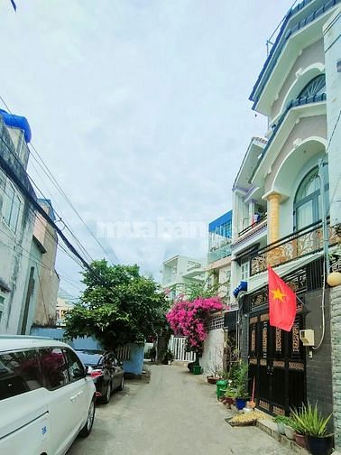 Bán Nhà Đẹp 3 Tầng Khu VIP Phân Lô Đường 8m, Cạnh Trường Hoa Lư Quang Trung Nhỉnh 5 Tỷ