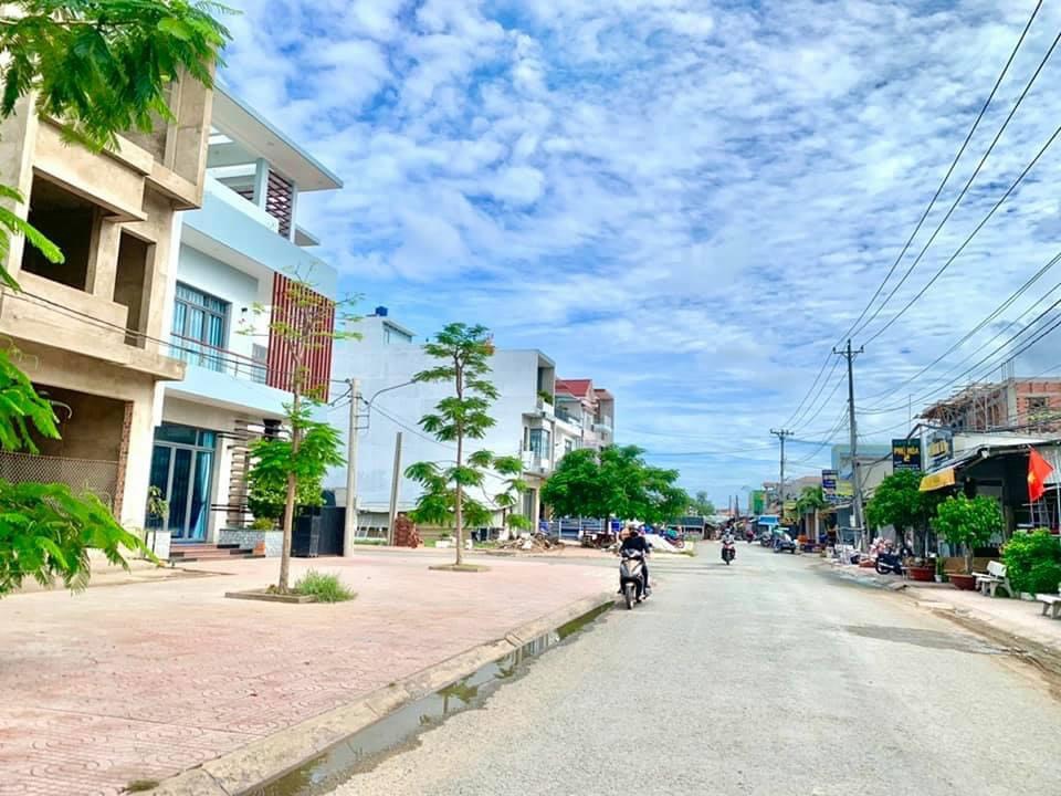 Bán đất Chợ Thạnh Phú giá Thương Lượng Lộ giới 30M kết nối Trung tâm Huyện , Trường học , Bệnh viện
