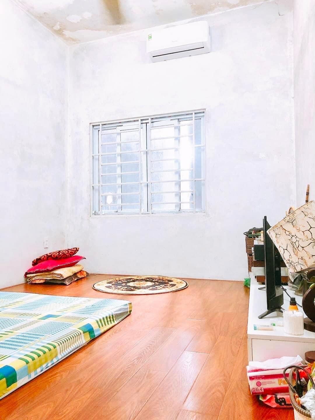 Bán gấp mảnh đất hồ Ba Mẫu Đống Đa hai mặt ngõ, 30m ra oto, 110m chỉ 7.7 tỷ