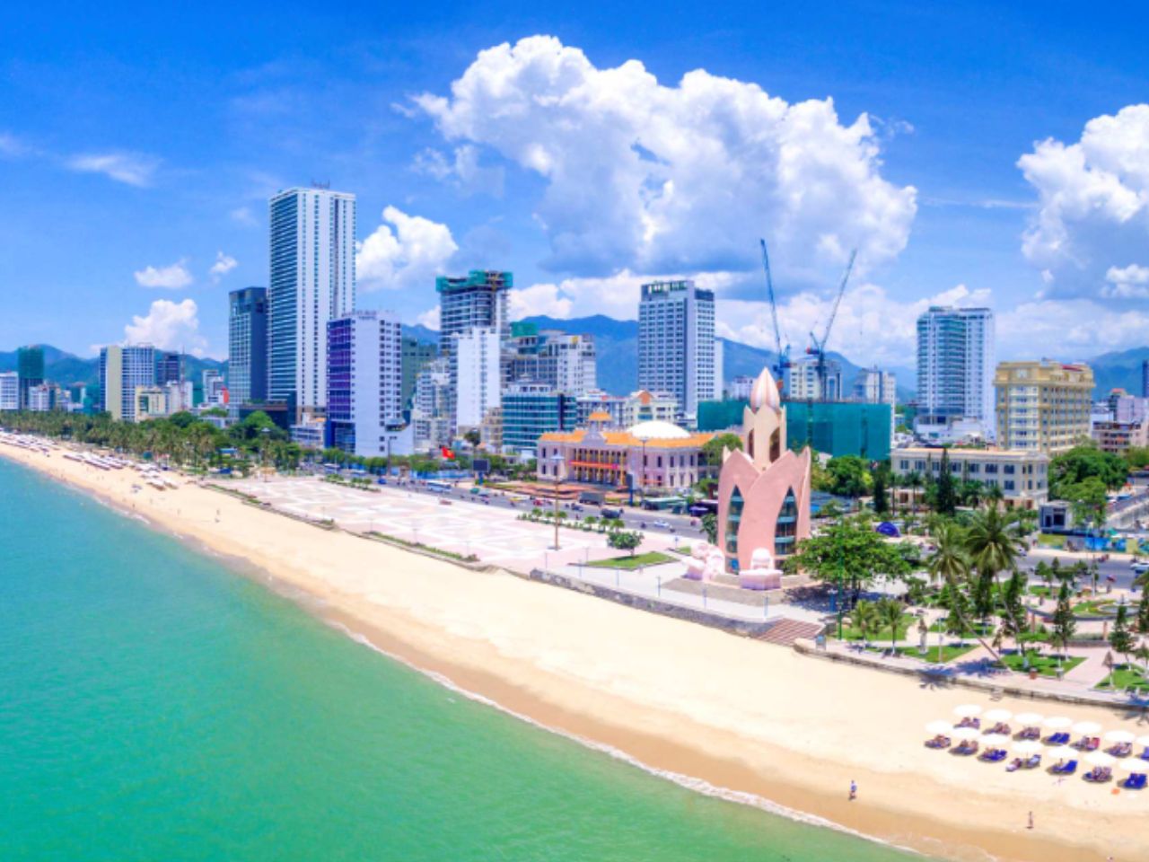 bai-bien-tran-phu-nha-trang-0