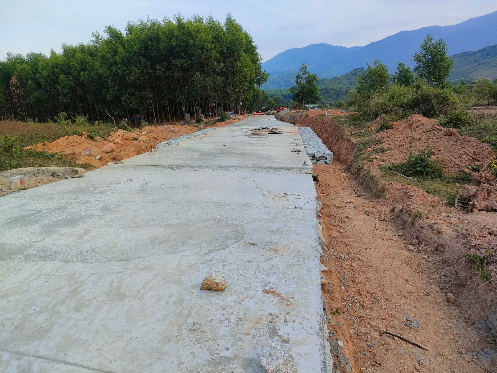 Bán đất Diên Tân 730m2 giá rẻ chỉ 390 triệu gần hồ Cây Sung