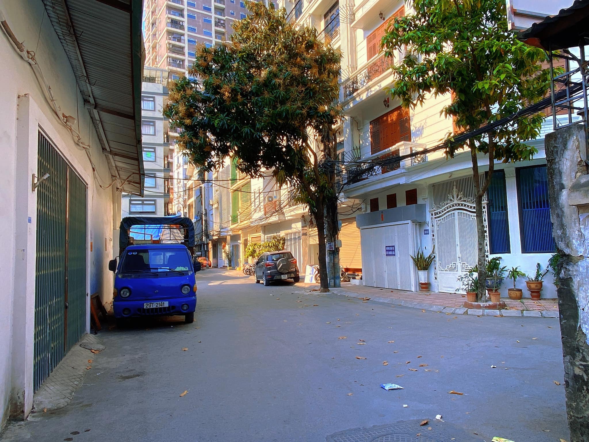 Cần bán Đội Cấn 55m2 KD Gara Ô tô sát phố Sổ đẹp Nhà giá đất 8.6 tỷ