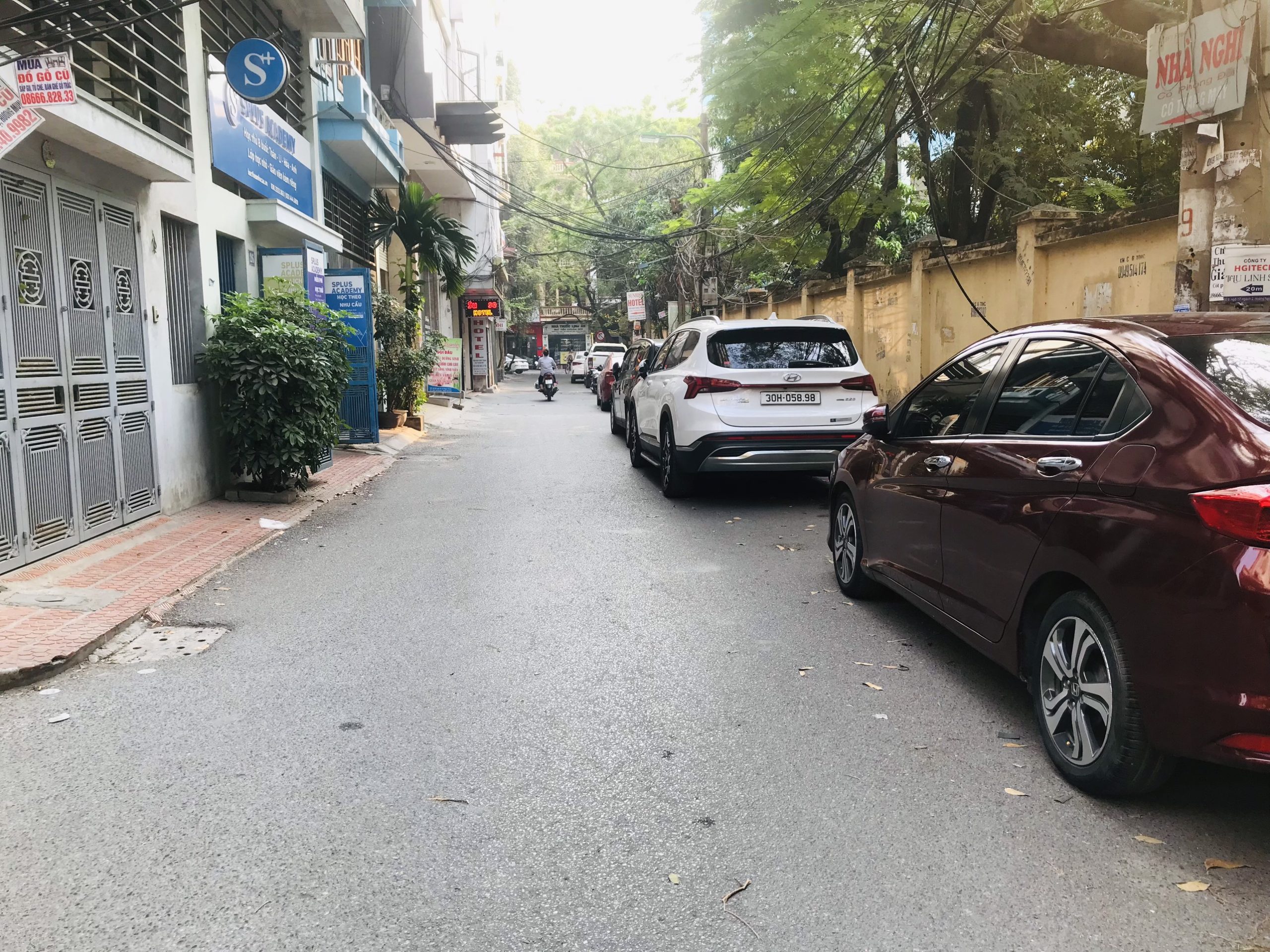 Bán nhà Nguyên Hồng, Đống Đa Gara Ô Tô 7c, Phân lô 12,5 tỷ 68m*6T, MT 6m