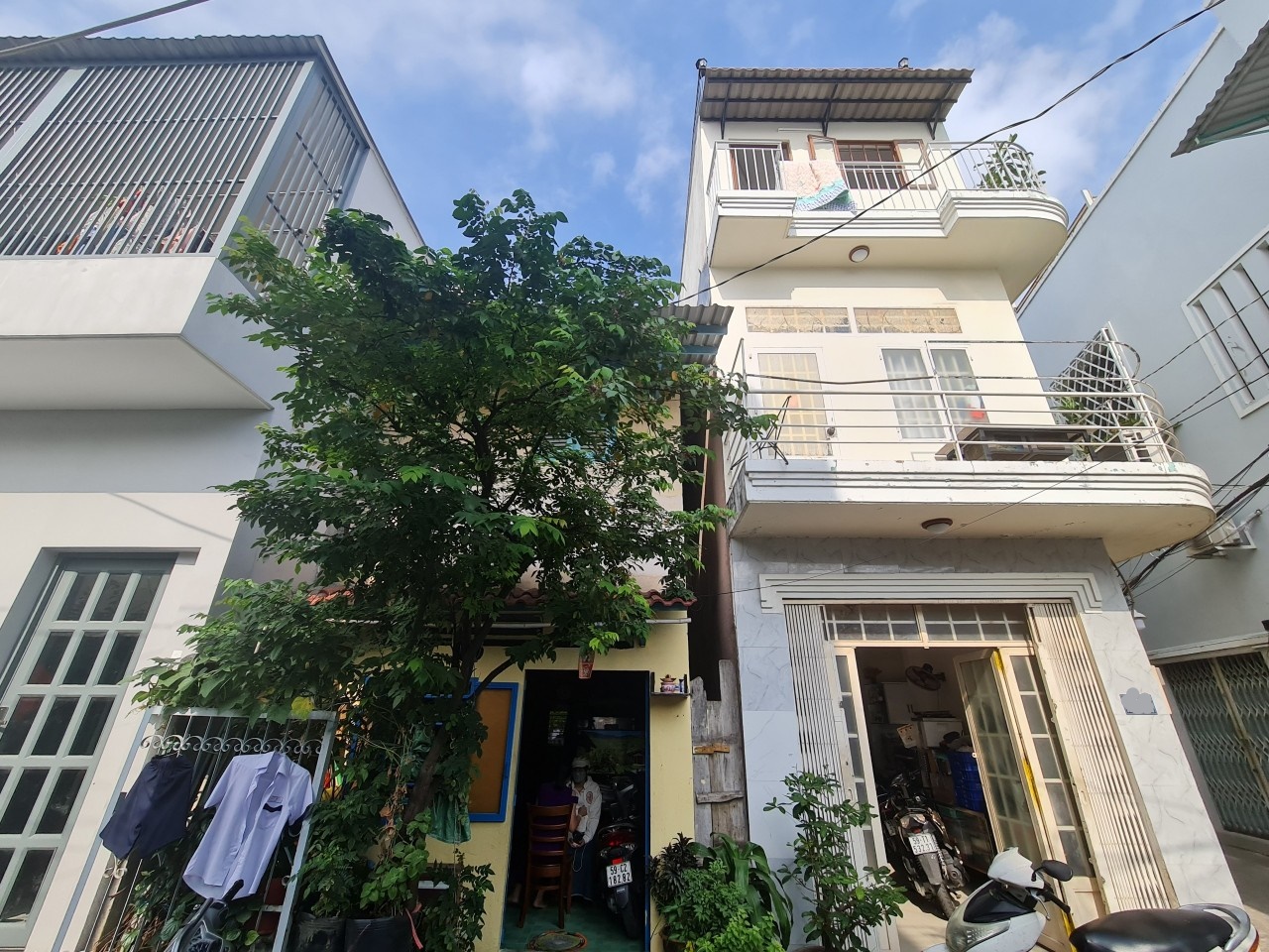 BÁN NHÀ 1 LẦU HẺM 63 ĐƯỜNG LÊ VĂN LƯƠNG P. TÂN KIỂNG QUẬN 7 - Giá: 1.95 tỷ