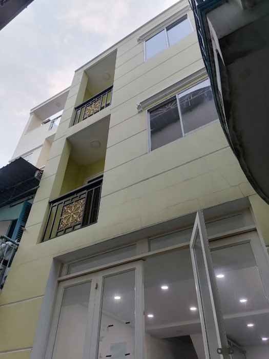 BÁN NHÀ 2 LẦU HẺM 861 TRẦN XUÂN SOẠN P. TÂN HƯNG QUẬN 7