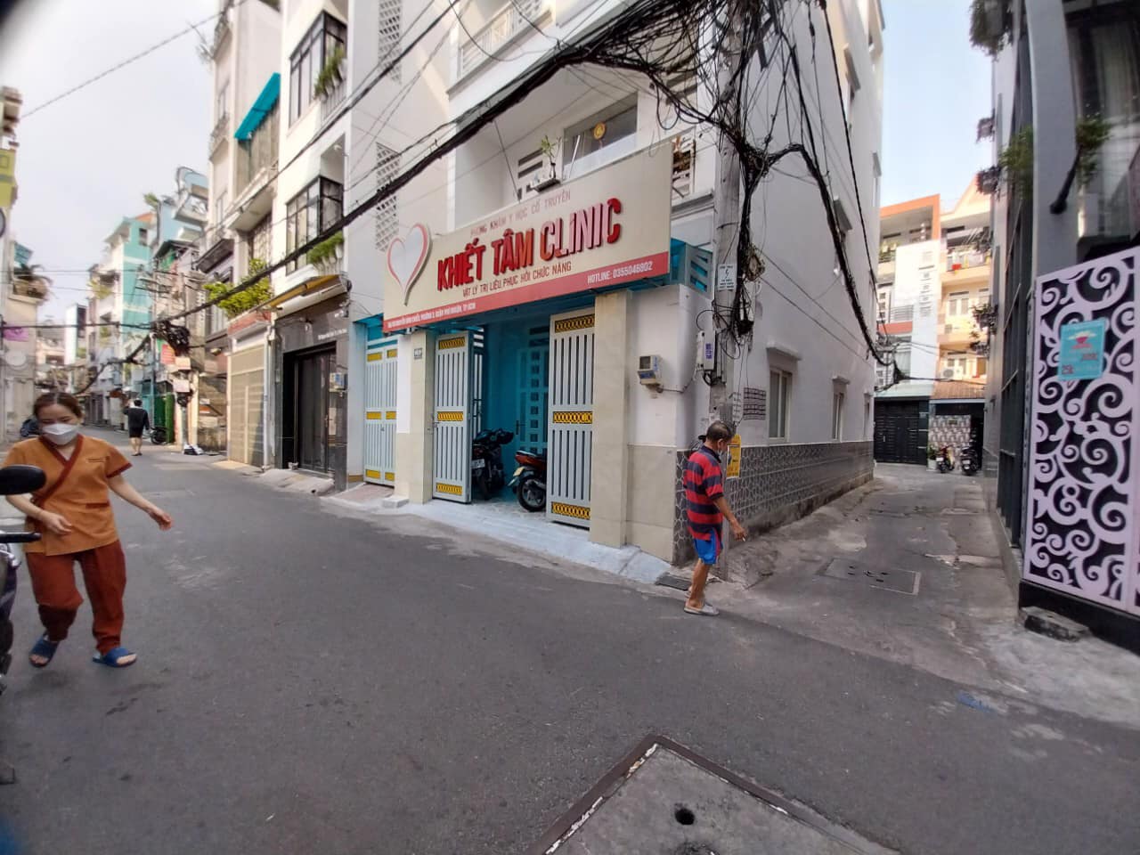 Bán nhà đẹp 2 mặt hẻm, xe hơi vào tận cửa, doanh thu 20tr/th - Giá cực kỳ hấp dẫn