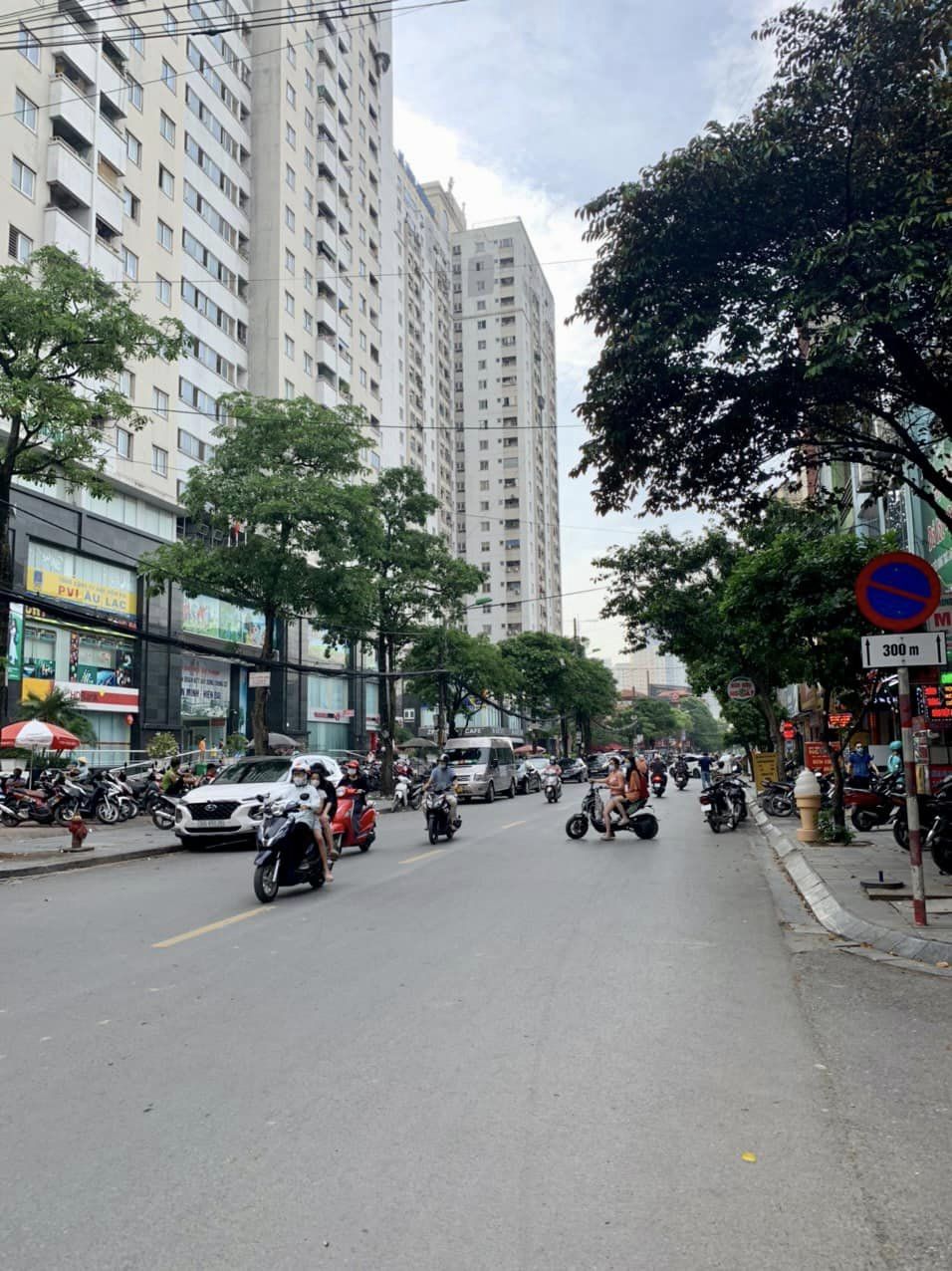 Bán nhà mặt phố tại phố Phùng Hưng quận Hà Đông, MT 6m vỉa hè ô tô tránh, vị trí vip 26.6 tỷ