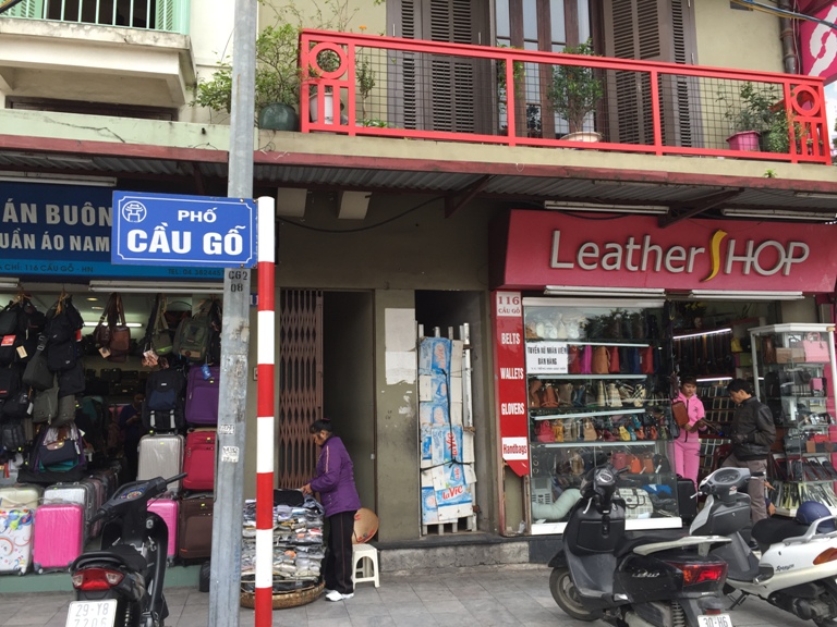 Bán tòa nhà mặt phố Cầu Gỗ, view hồ Hoàn Kiếm, 6m mặt tiền