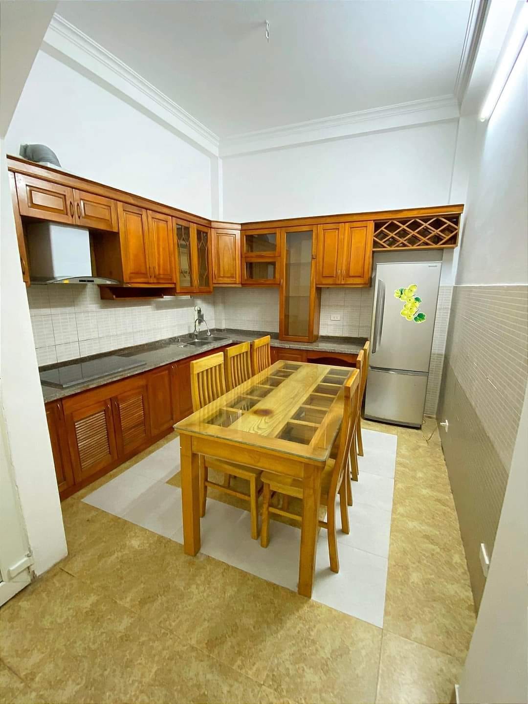 Bán nhà ngõ 169 Doãn Kế Thiện 38m2, giá 5 tỷ, sang nhượng gấp