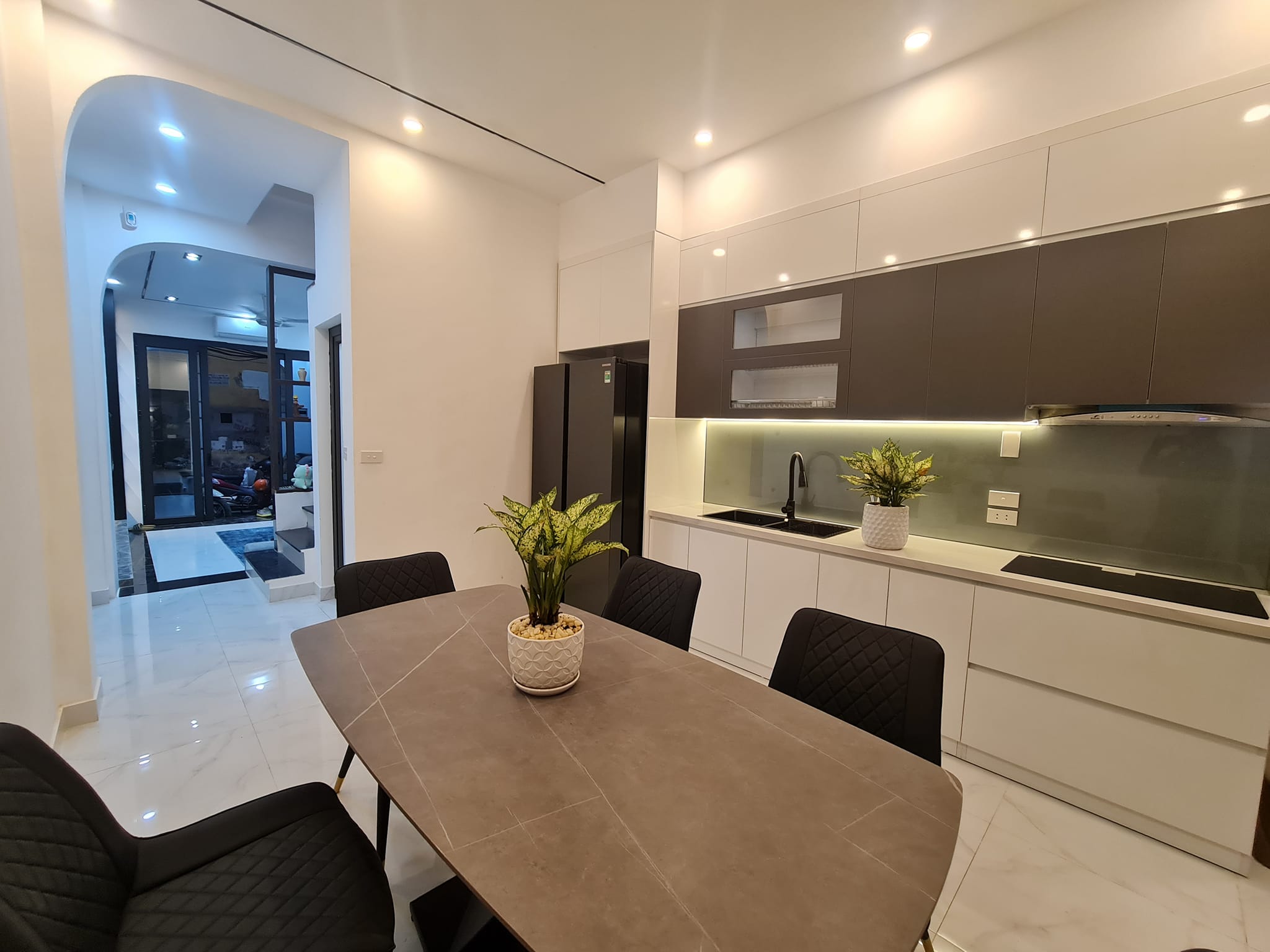 Nhà đất siêu hiếm ở quận Đống Đa, mặt tiền 5m, nhà gần trường học gần bệnh viện