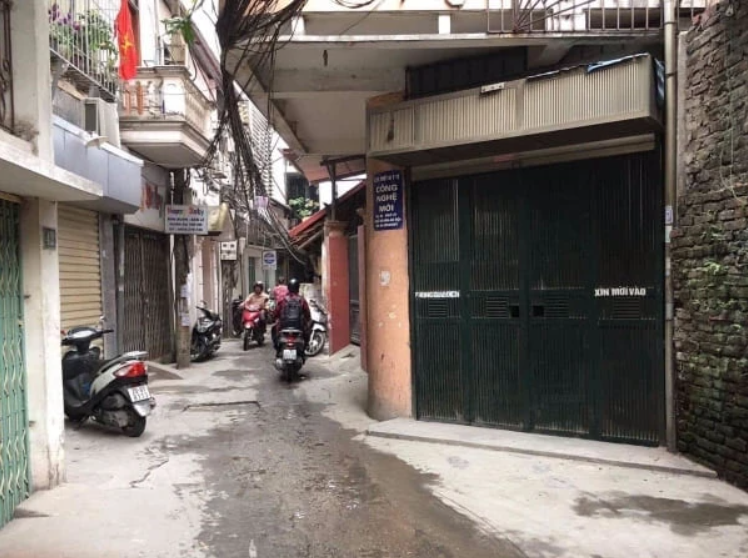 Bán nhà Xã Đàn ngõ thông, ô tô đỗ trước cửa, nhà nở hậu cực đẹp