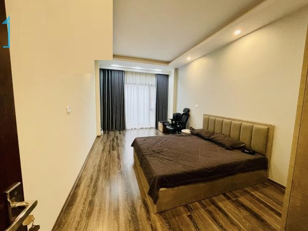 Nhà bán ngõ Thái Thịnh 1 diện tích 45m2, nhà lô góc, 2 mặt thoáng, ngõ ô tô chạy