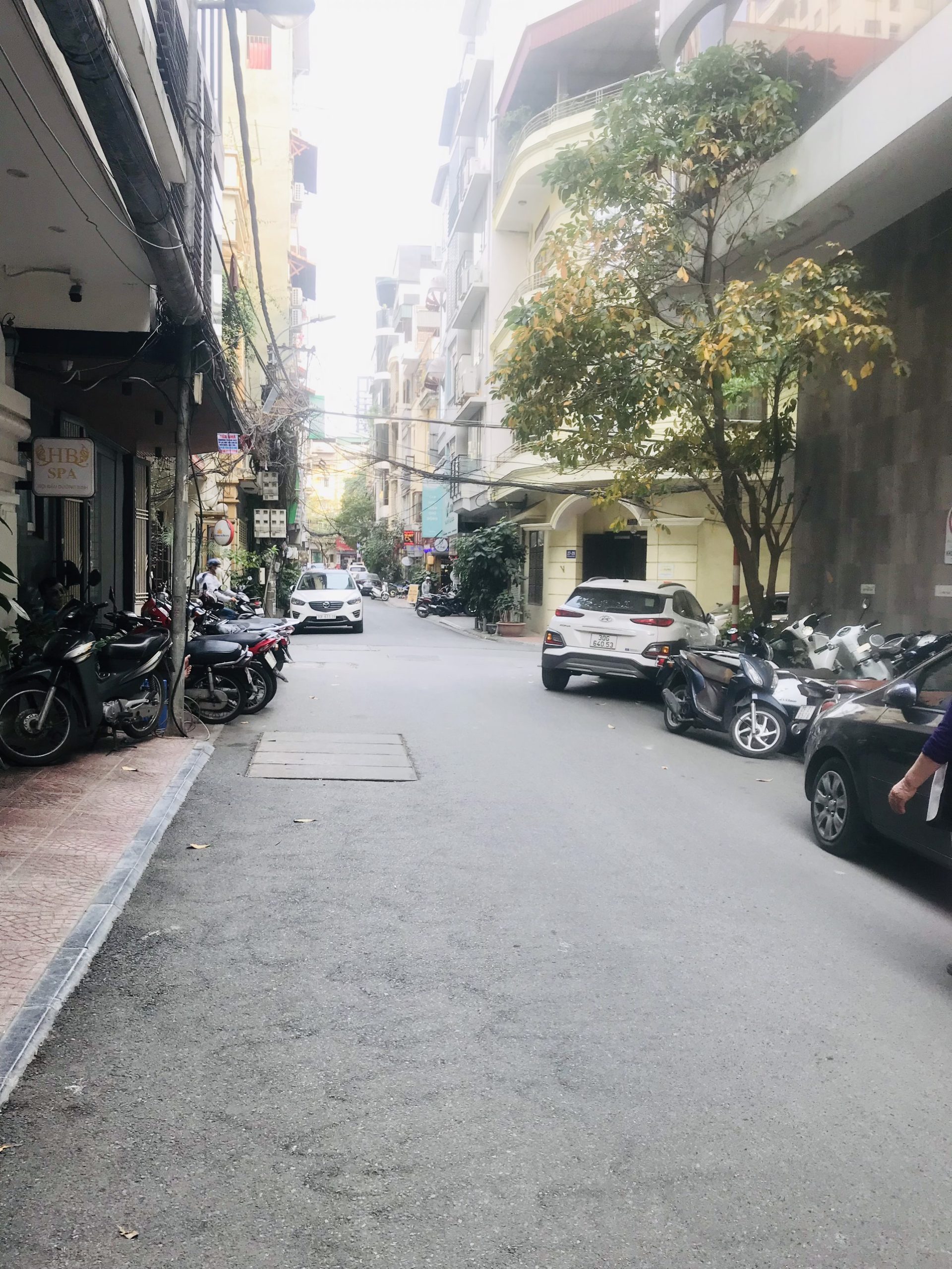 Bán nhà ngõ 28 Nguyên Hồng, Đống Đa, Phân lô Ô TÔ 6.5 tỷ 36*6T MT4m KD, Spa, 2 thoáng