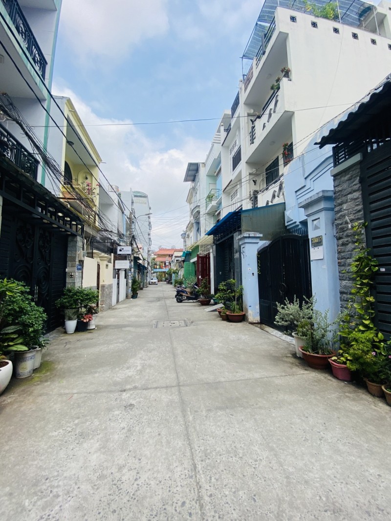 Kẹt tiền bán gấp, Nguyễn Văn Khối, Phường 11, Gò Vấp, HXH 5m, 3 lầu, 54m2, Giá chỉ 6 tỷ 3 TL