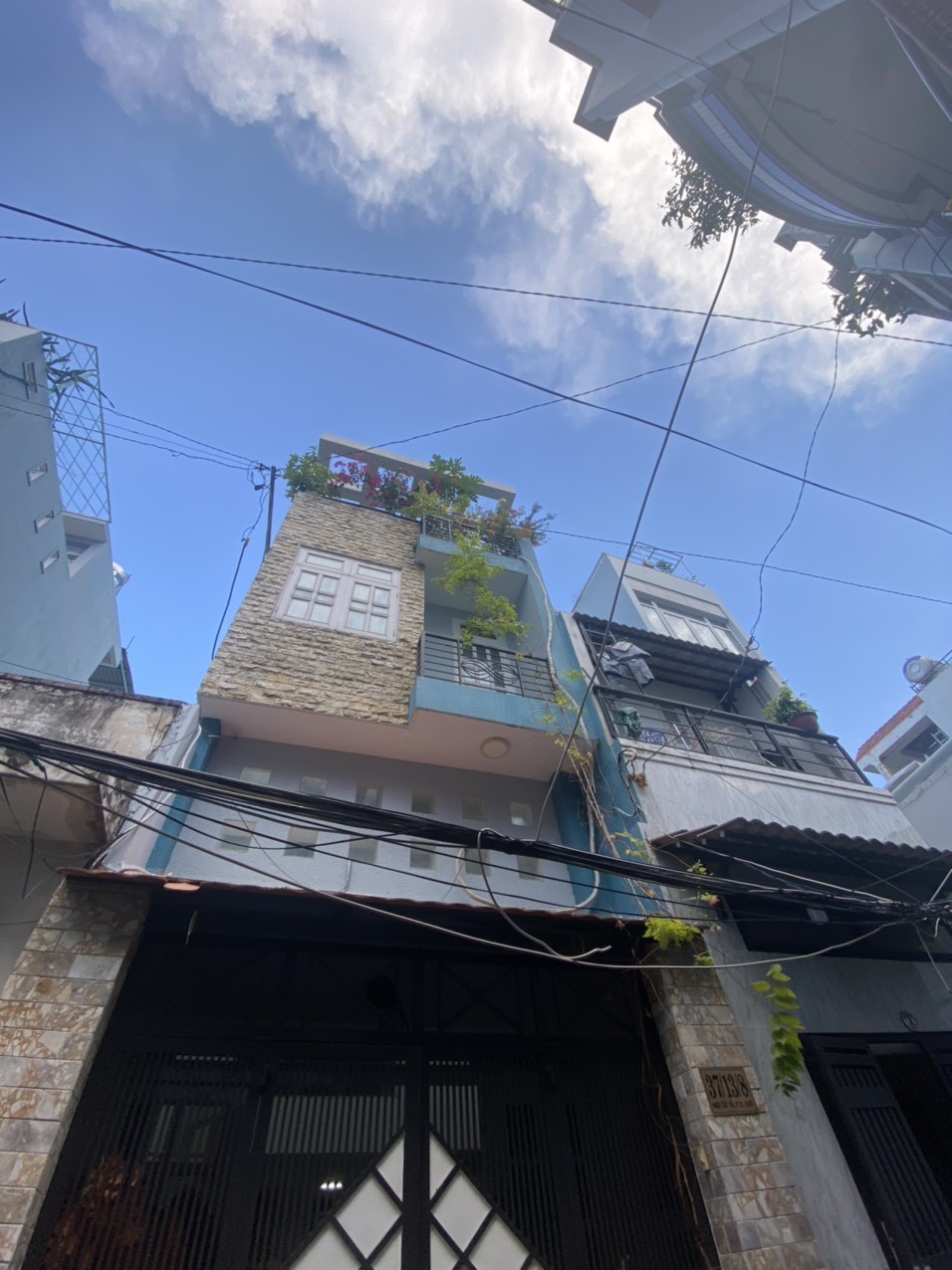 Bán nhà Ngô Tất Tố, Quận Bình Thạnh, Sát Quận 1, DT 40m2, 4 Tầng chỉ 6.9 tỷ