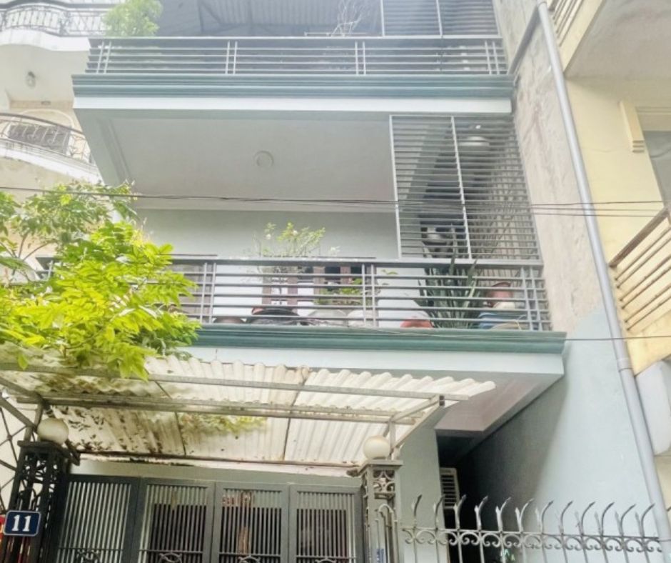 Bán nhà phố Vĩnh Tuy, ô-tô vào nhà, 3 phòng ngủ