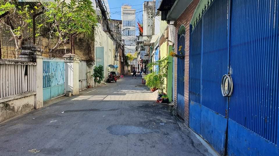 Bán nhà diện tích khủng, 240 mét vuông, đường Thống Nhất, Quận Gò Vấp, pháp lý sạch, Giá chỉ hơn 15 tỷ.