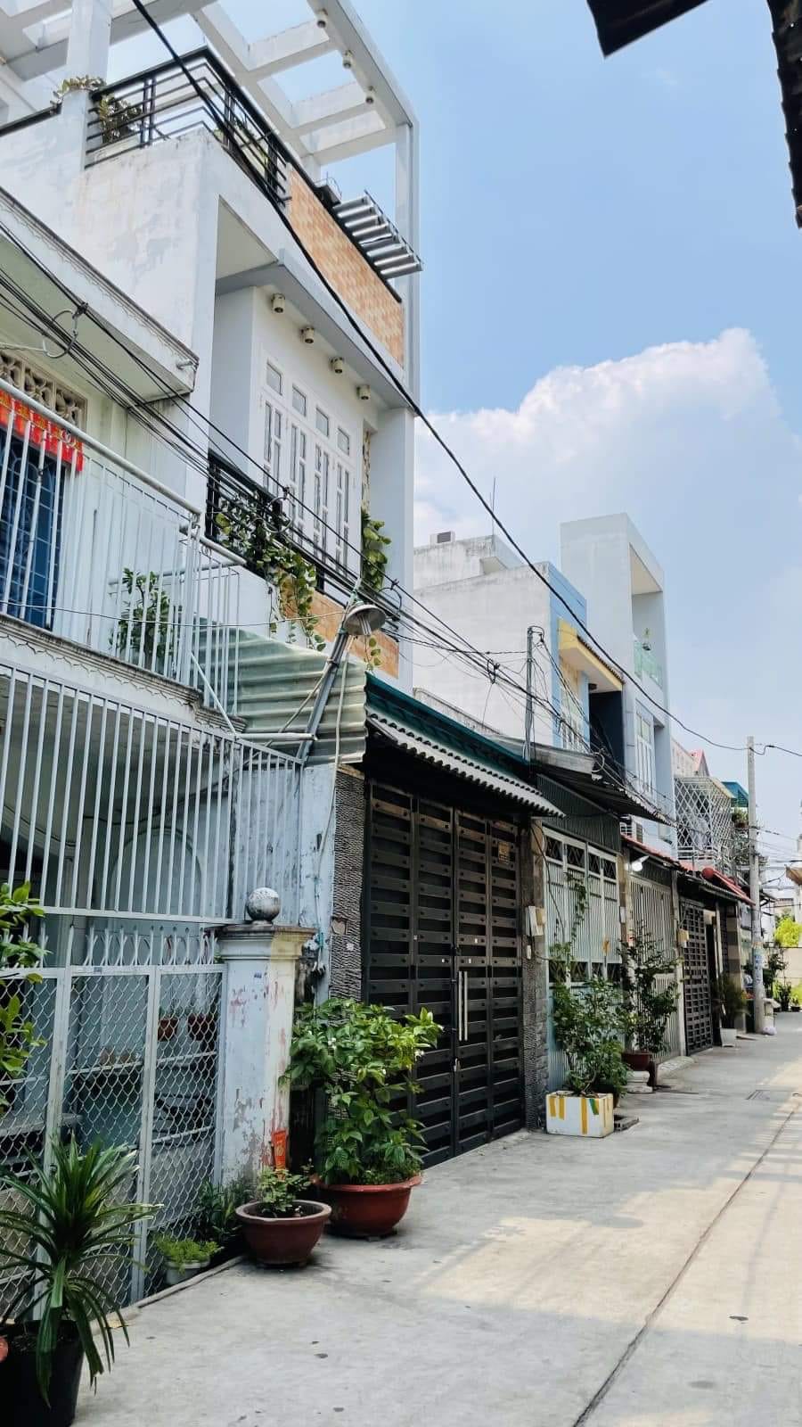 Bán Nhà Trường Sa, Bình Thạnh Giáp Quận 1, DT 75m2 Chỉ 6.6 Tỷ, Hẻm Ba Gác Lớn