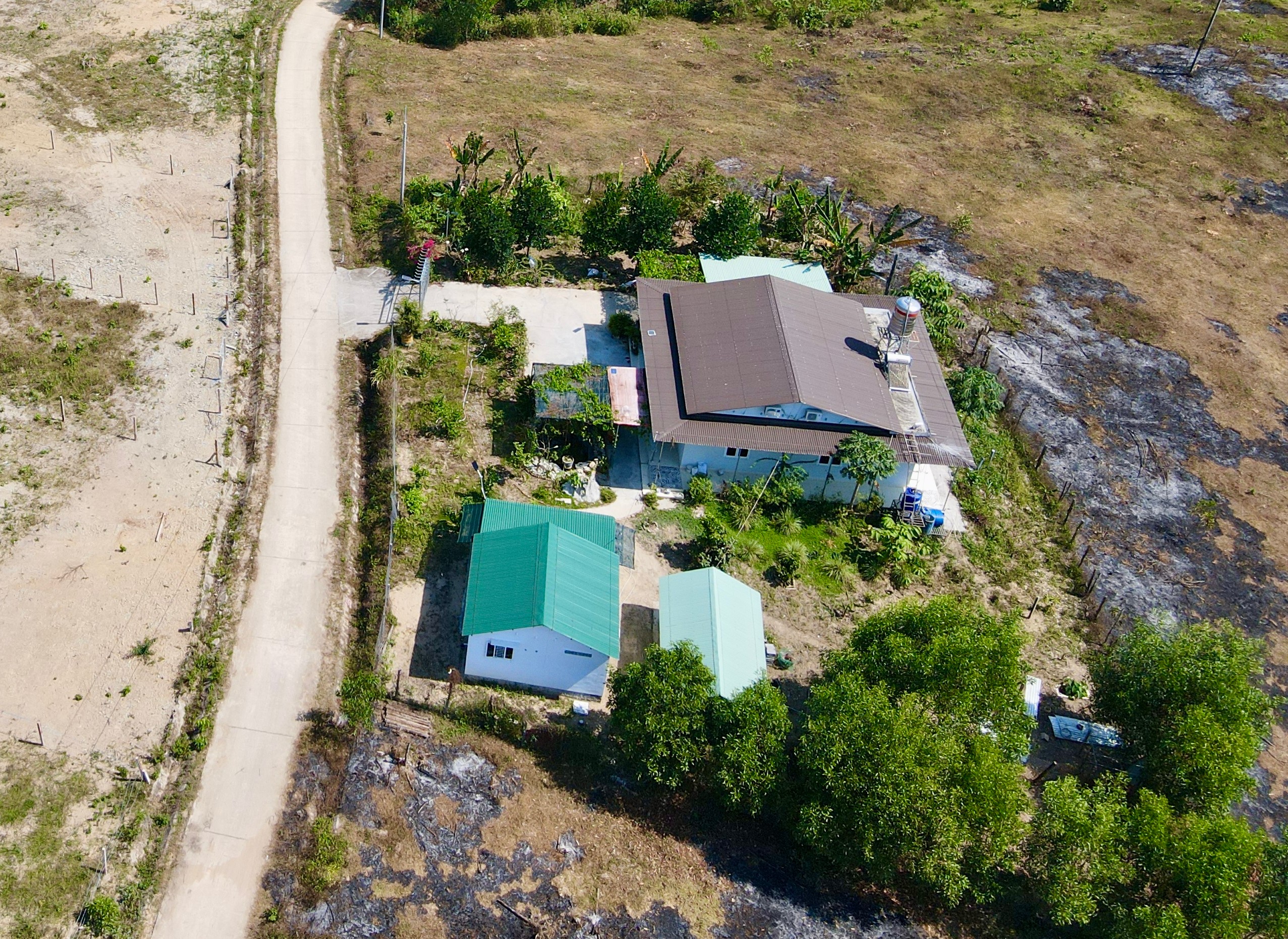 Bán nhà vườn Khánh Hiệp gần 1 hecta sát bên Tỉnh Lộ 8C