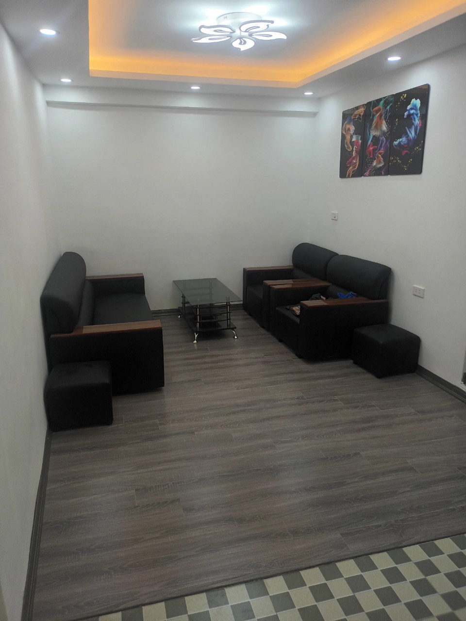 Cần Bán Tập Thể Tầng 3 Phố Vĩnh Hồ - Nhà Đẹp Ở Ngay đủ Đồ Giá 1.93 Tỷ Gần Chợ, Trường, GIao Thông Thuận Tiên Các Ngả