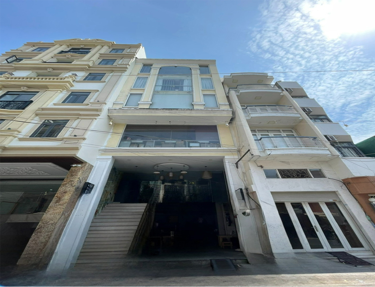  105m2