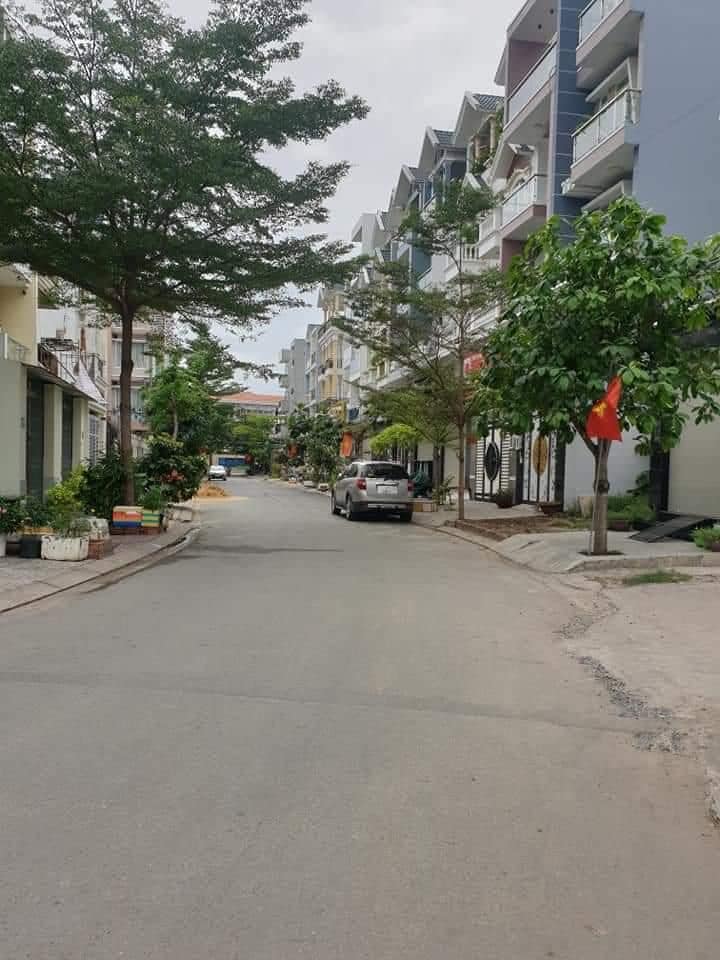 Nhà ngay chợ Gò Vấp, Phường 7, 74m2 2T SHR Giá chỉ 6 tỷ 2