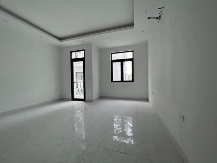  310m2