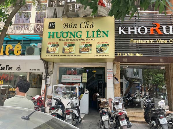 Bún chả Hương Liên Lê Văn Hưu nổi tiếng Hà Nội 1 bun-cha-huong-lien-le-van-huu-1