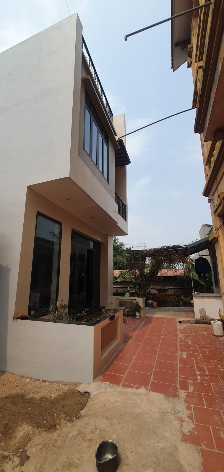 Bán nhà tặng 38m đất, khu phố ngõ 405 Ngọc Thuỵ, ngõ ô tô giá gần 2 tỷ.