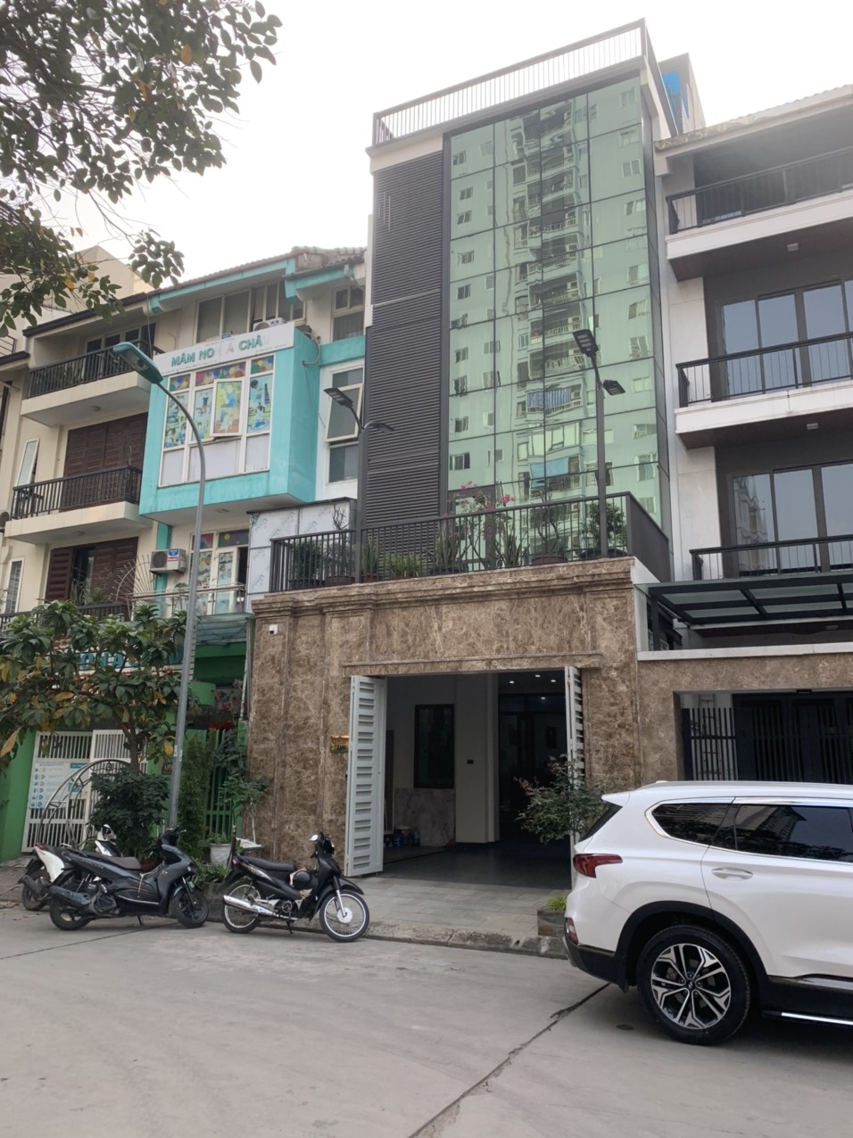 Chính chủ cần cho thuê Shophouse Packexim 1 Tây Hồ, Hà Nội.