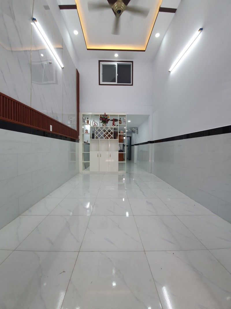 Bán nhà Đường Hiệp Thành 17, Quận 12, 36m2,3PN, giá 2 tỷ 5 TL.