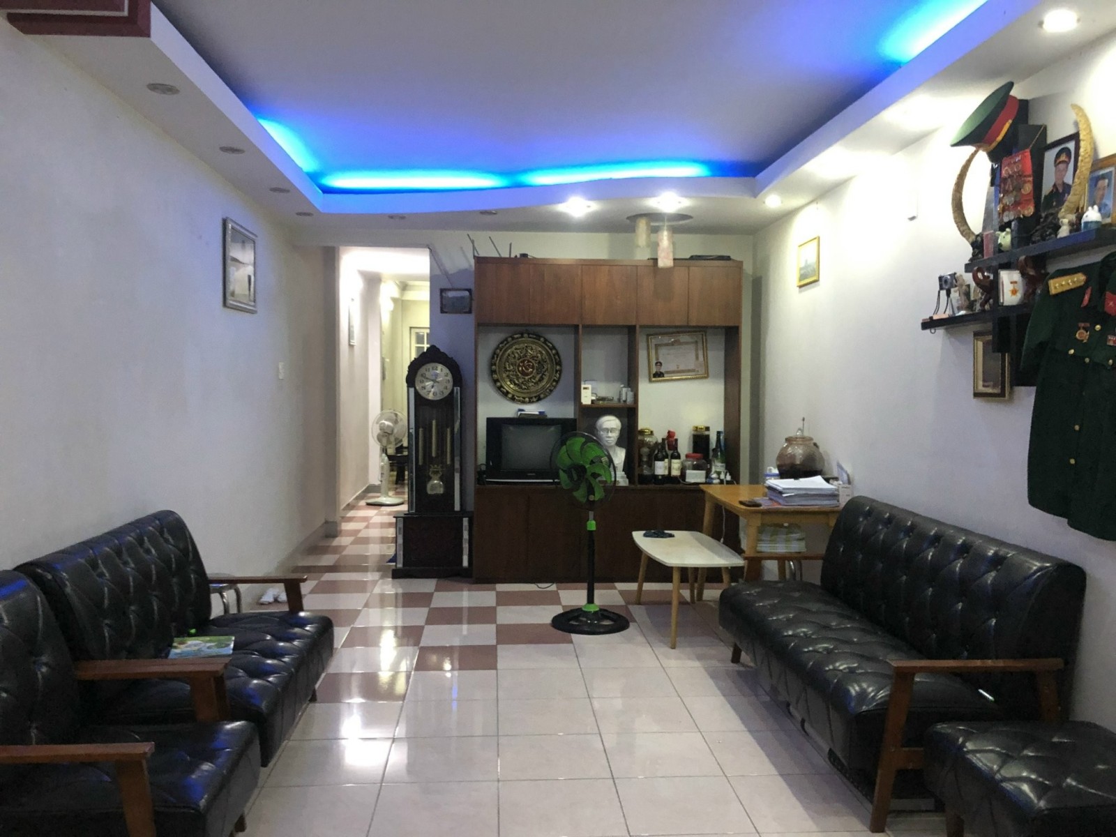 Bán nhà đường Nguyễn Đức Trung, Quận Thanh Khê, nhà 3 tầng, DT 103 m2, đường Ô tô đỗ. Gần biển Nguyễn Tất Thành. Chỉ