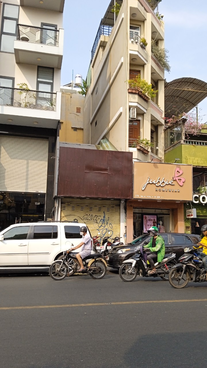 Bán nhà MT đường Hai Bà Trưng, P. Tân Định, Quận 1, DT: 3.6x18M, CN: 65M2, giá chỉ 42 tỷ.