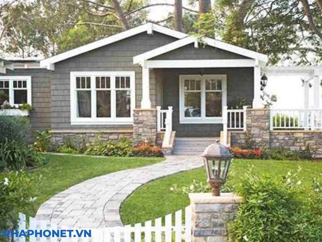 dai-dien-phong-thuy-nha-o-co-duong-dam-vao