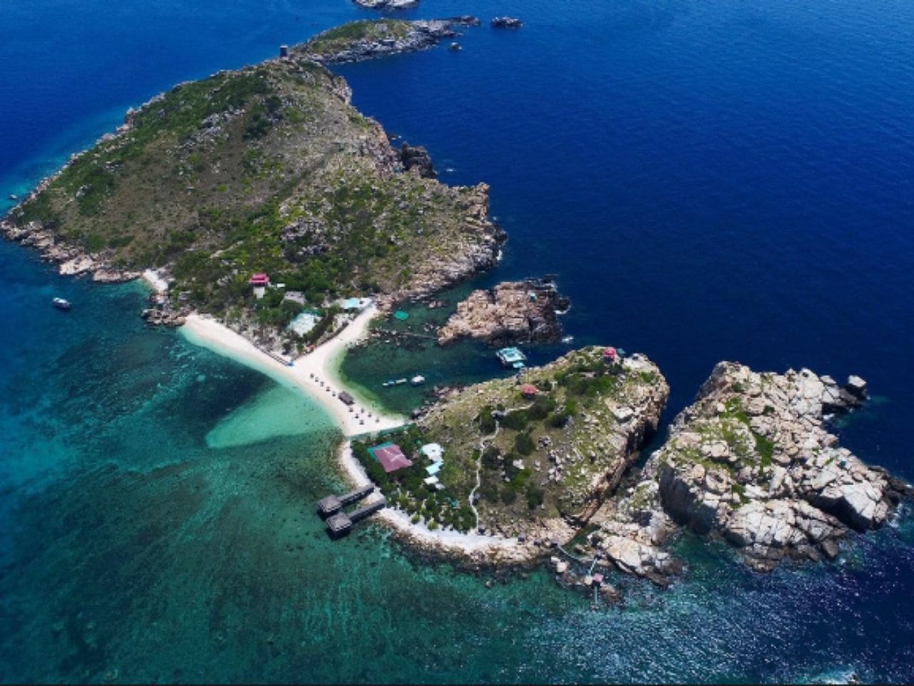 dao-yen-hon-noi-nha-trang-0