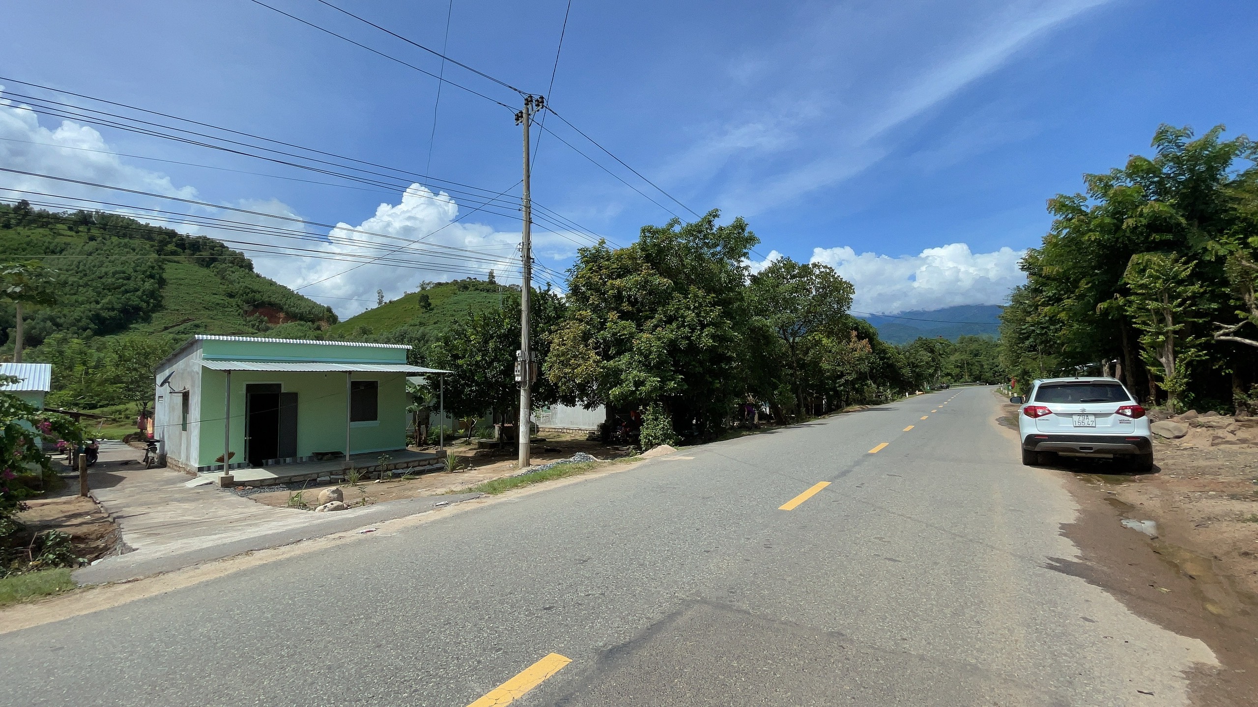 Chuyển nhượng 830m2 giá 650tr ngay gần QL27c qh rộng 46m.