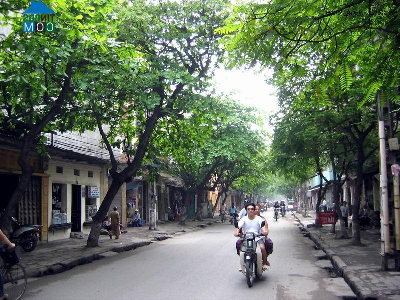 220m2