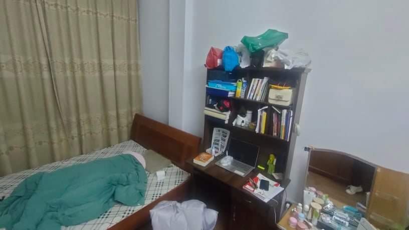 CHÍNH CHỦ CẦN BÁN NHÀ GẤP QUẬN CẦU GIẤY PHỐ HOA BẰNG 26 m2 x 4 T 2.7 TỶ