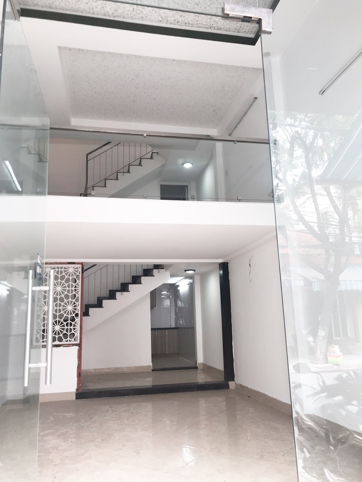 Bán nhà mặt tiền đường Thái Thị Bôi, Quận Thanh Khê, 4 tầng, DT 45 m2, Gần biển. Ô tô đỗ. Chỉ 5,95 tỷ. 0843-899-666.