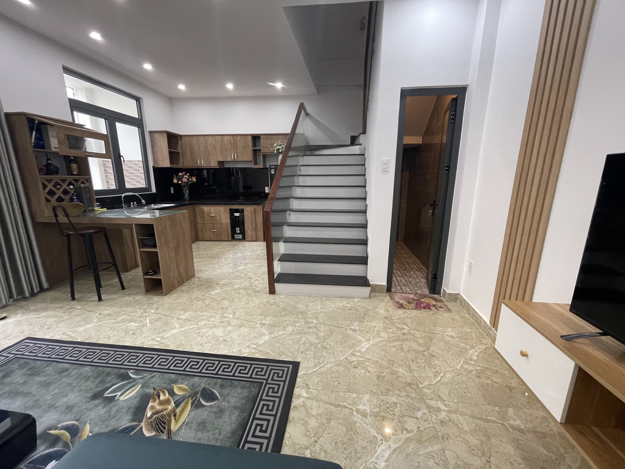 Bán nhà đường Nguyễn Phước Nguyên, Quận Thanh Khê, 3 tầng, DT 48 m2, Gần cầu vượt Ngà 3 Huế. Ô tô đỗ. Chỉ 3,25 tỷ.